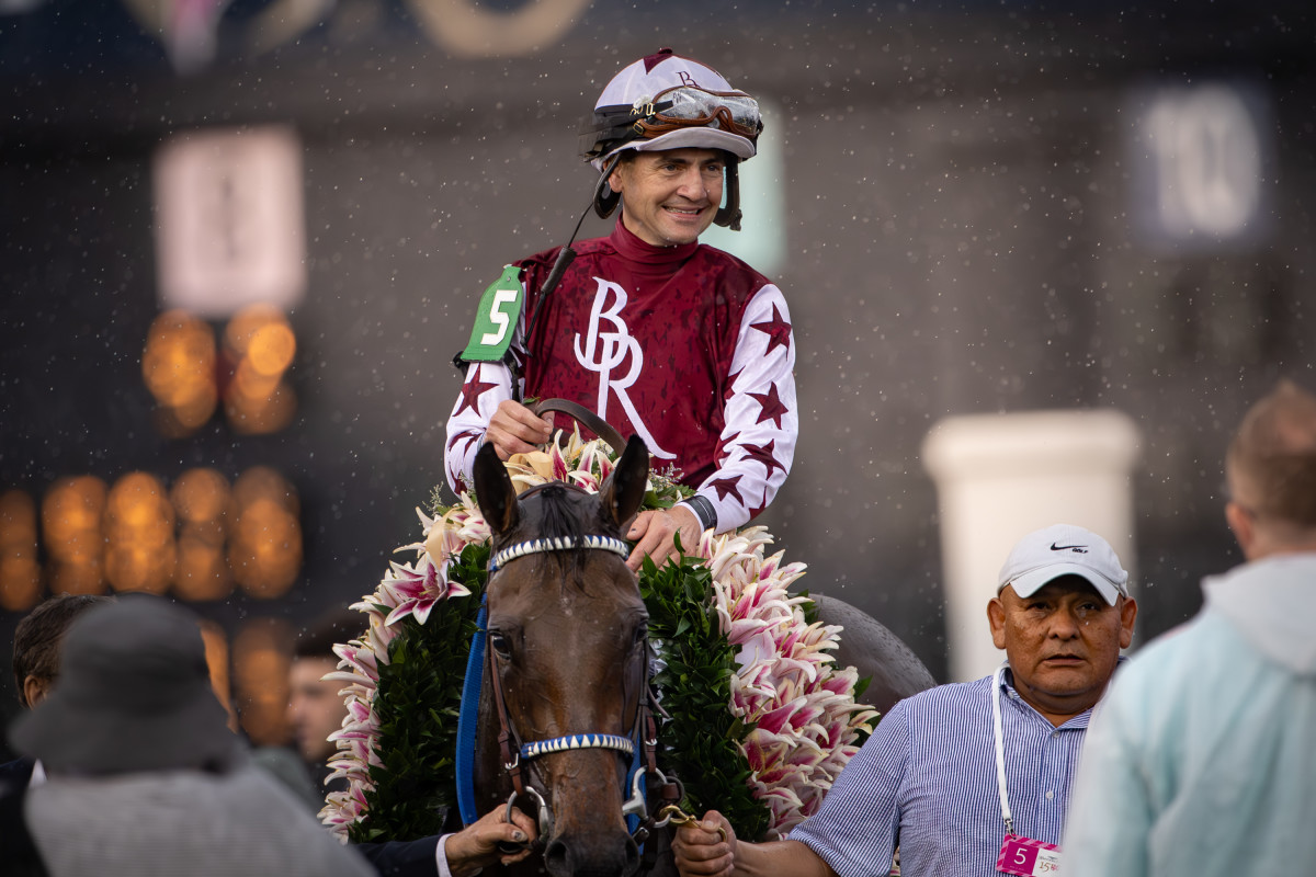 Thorpedo Anna Jockey: Get to Know the Talented Rider of This Amazing Racehorse!