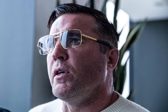 Chael Sonnen Sunglasses: What Brand Does He Wear (Find Out)