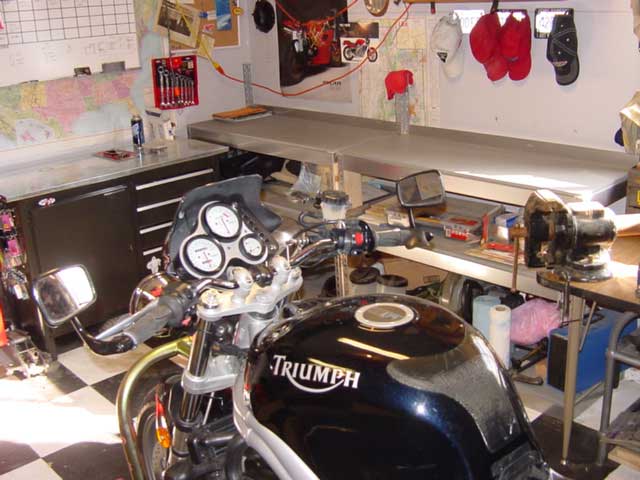 955i Triumph: Common Problems and How to Fix Them Easily
