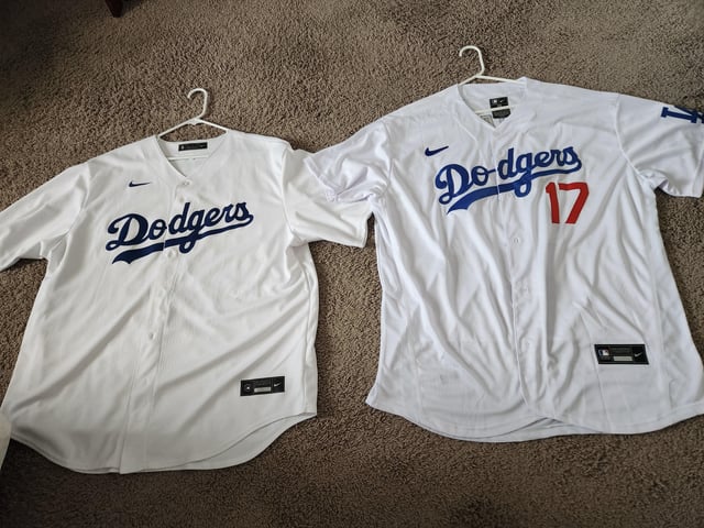 Need a Grey LA Dodgers Jersey? Heres How to Find Your Size!