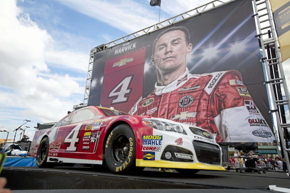 Why is Everyone Still Talking About 2014 Kevin Harvick? (The NASCAR Season That Fans Will Never Forget)