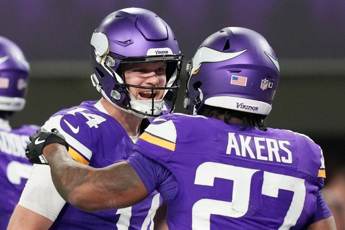 NFL Week 18 Vegas Odds Are Out! Heres What You Need to Know Before You Bet!