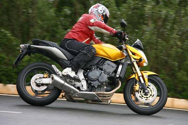 Honda Hornet CB600F Reviews: What Real Riders Say!