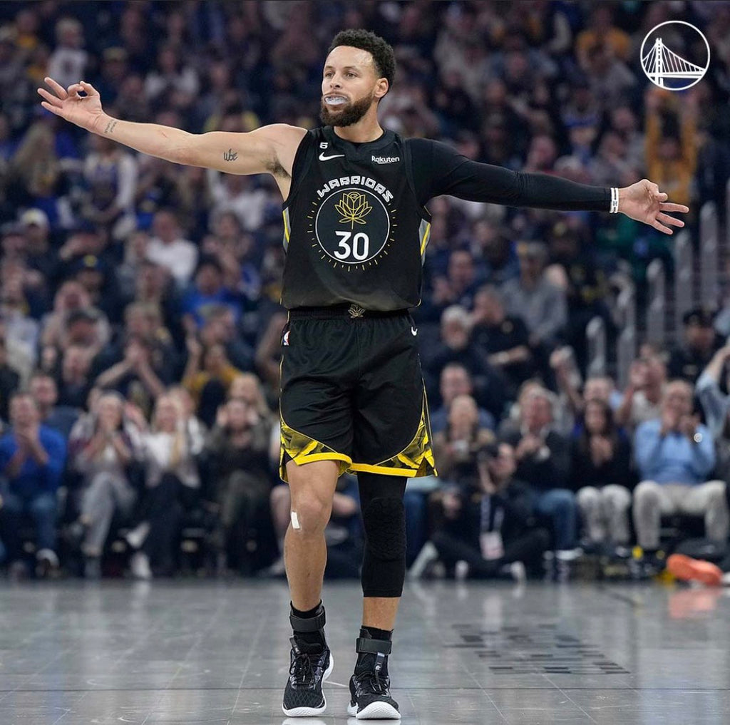 Get Steph Currys Look: Where to Buy His One Arm Sleeve
