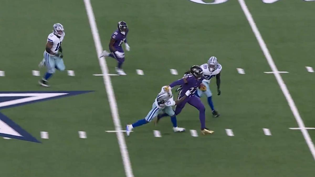 Why Derrick Henry stiff arm against the cowboys is so famous? See fans reaction!