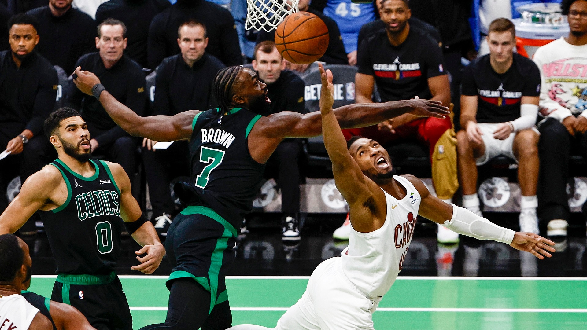 Celtics Magic rivalry is back! Who will win in this classic NBA matchup, find the latest news here.