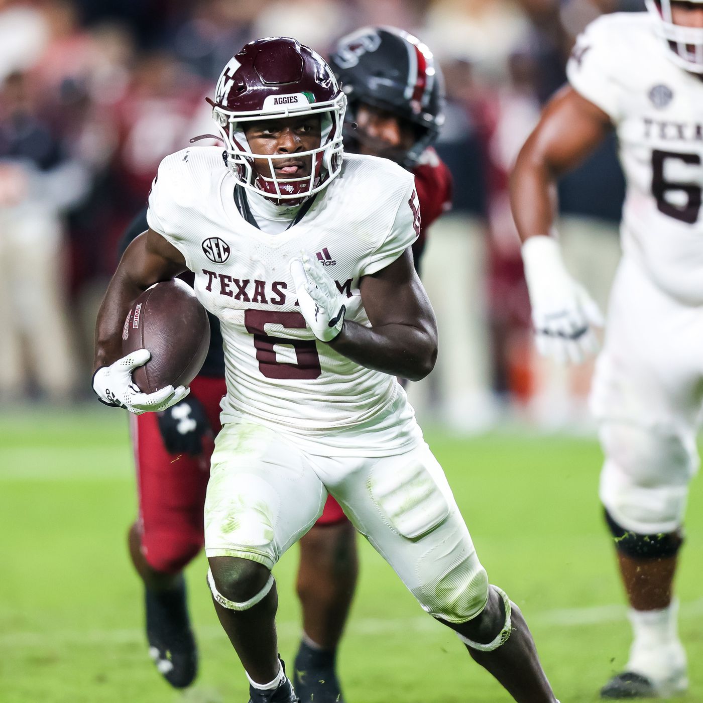 Devon Achane Draft Profile: Everything You Need to Know!