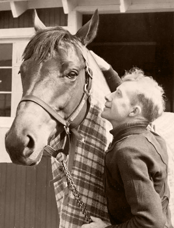 Seabiscuits Jockey: Who Was It? Learn About the Legendary Horses Rider!