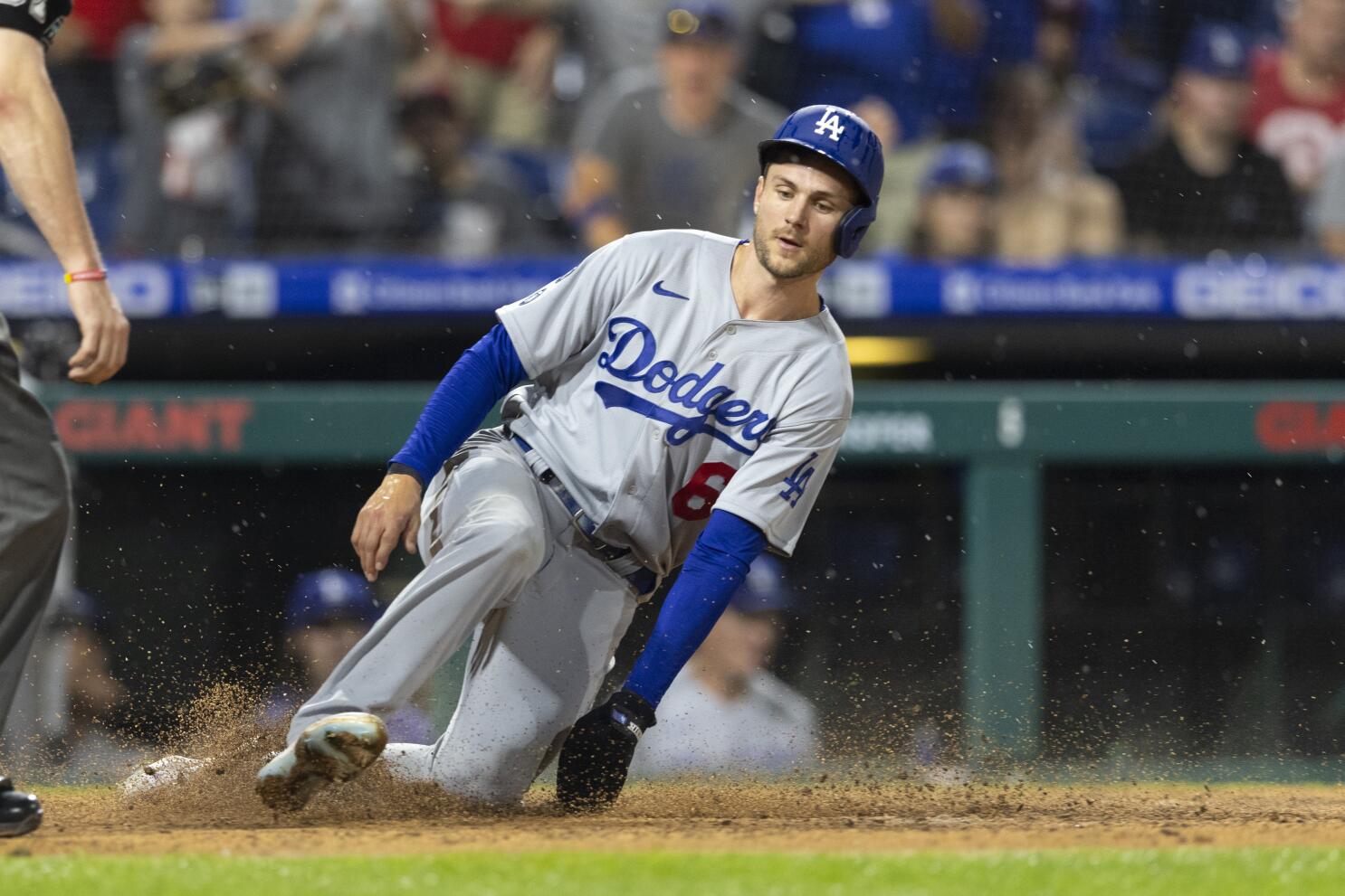 Trea Turner Sliding: Learn How He Makes It Look So Easy? (Amazing Sliding skill analysis)