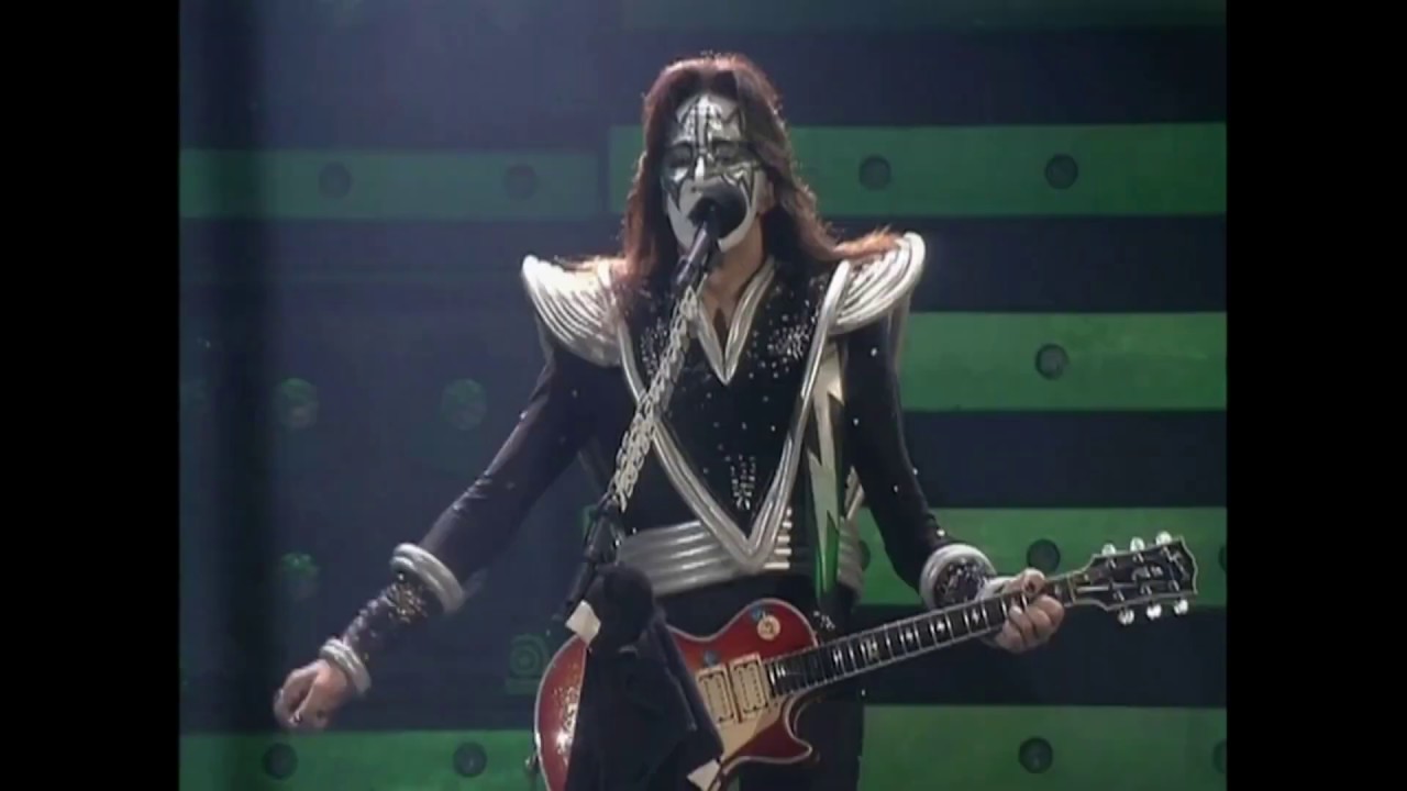 Kiss Shock Me Live: See the Unbelievable Performance Now!