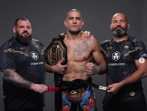 Alex Pereira: From Striker to Jiu Jitsu? A Great Fighter!