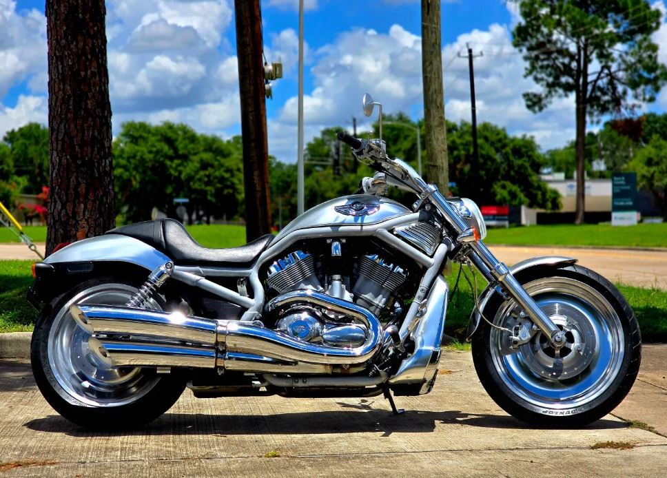 Harley Davidson V Rod 2003, The Ultimate Collectors Guide.