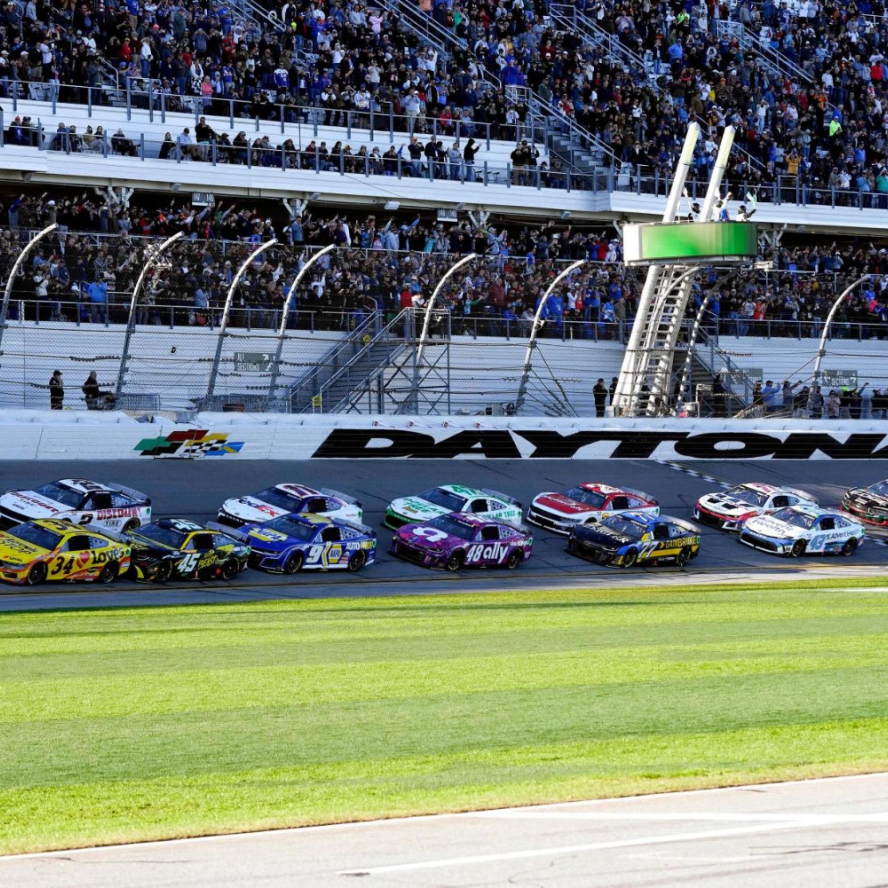 Find what channel is daytona 500 on (quick 2024 info).