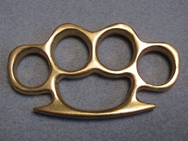 Learn About Brass Knuckles Fighting: The Risks and Dangers!