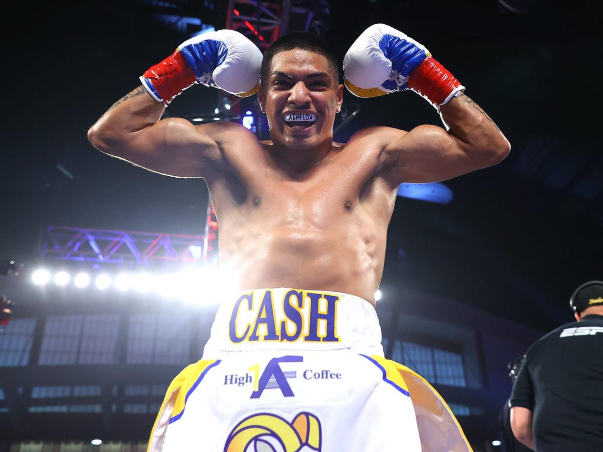 Floyd Diaz boxing highlights compilation: Watch the most electrifying knockouts and best moments from his career so far online.