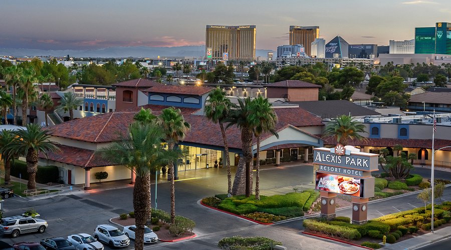 Want Club Alex reviews and photos? See what real visitors share about their night.