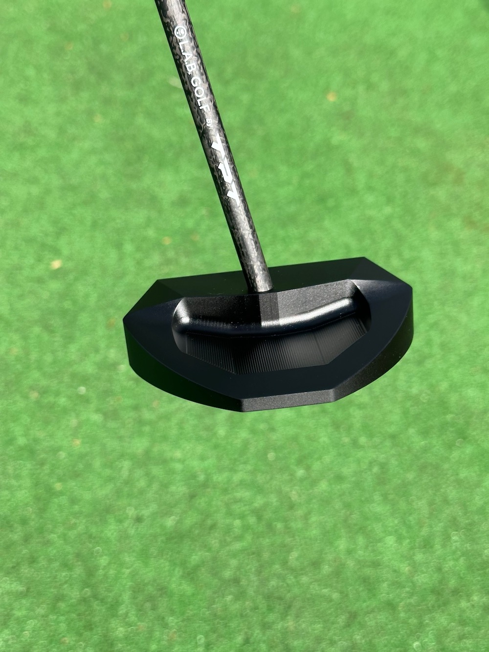 Where can you buy an Adam Scott putter replica? Discover options for finding a similar long putter.