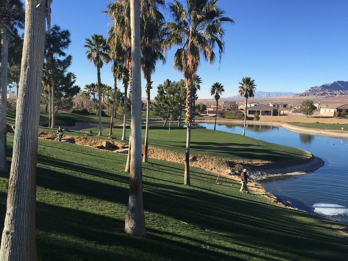 Is playing golf at Chimera Golf Club Henderson really worth it? Hear honest opinions and reviews from actual golfers.