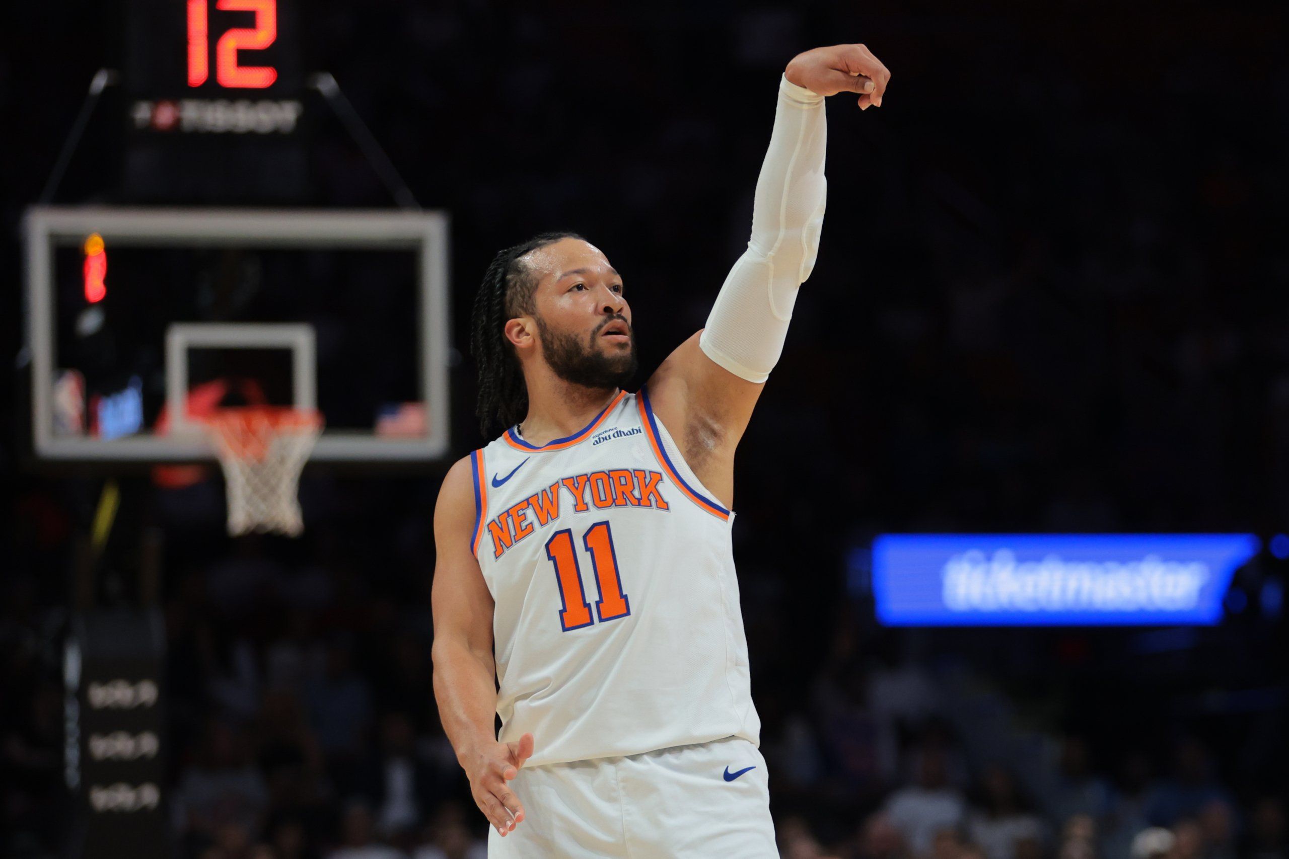 What channel is the Knicks game on tonight? Find the exact broadcast network details and easy viewing info here.