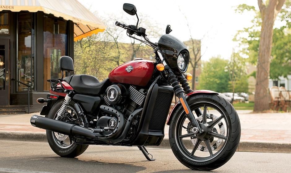 Whats it like riding an HD Street 750 Bobber daily? (Learn about its smooth performance and fun factor!)