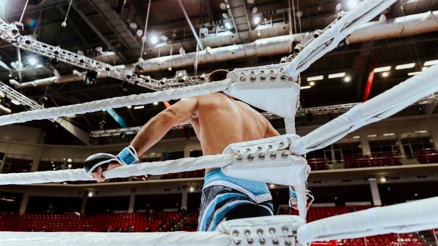 Curious about how long do UFC events last? We explain the usual event timeframe clearly for you.