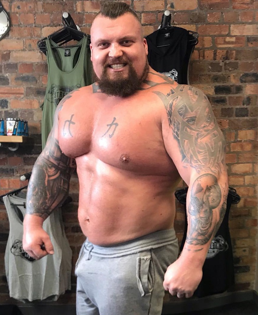 What is Eddie Hall height and weight? Get his official stats and see how massive he is!