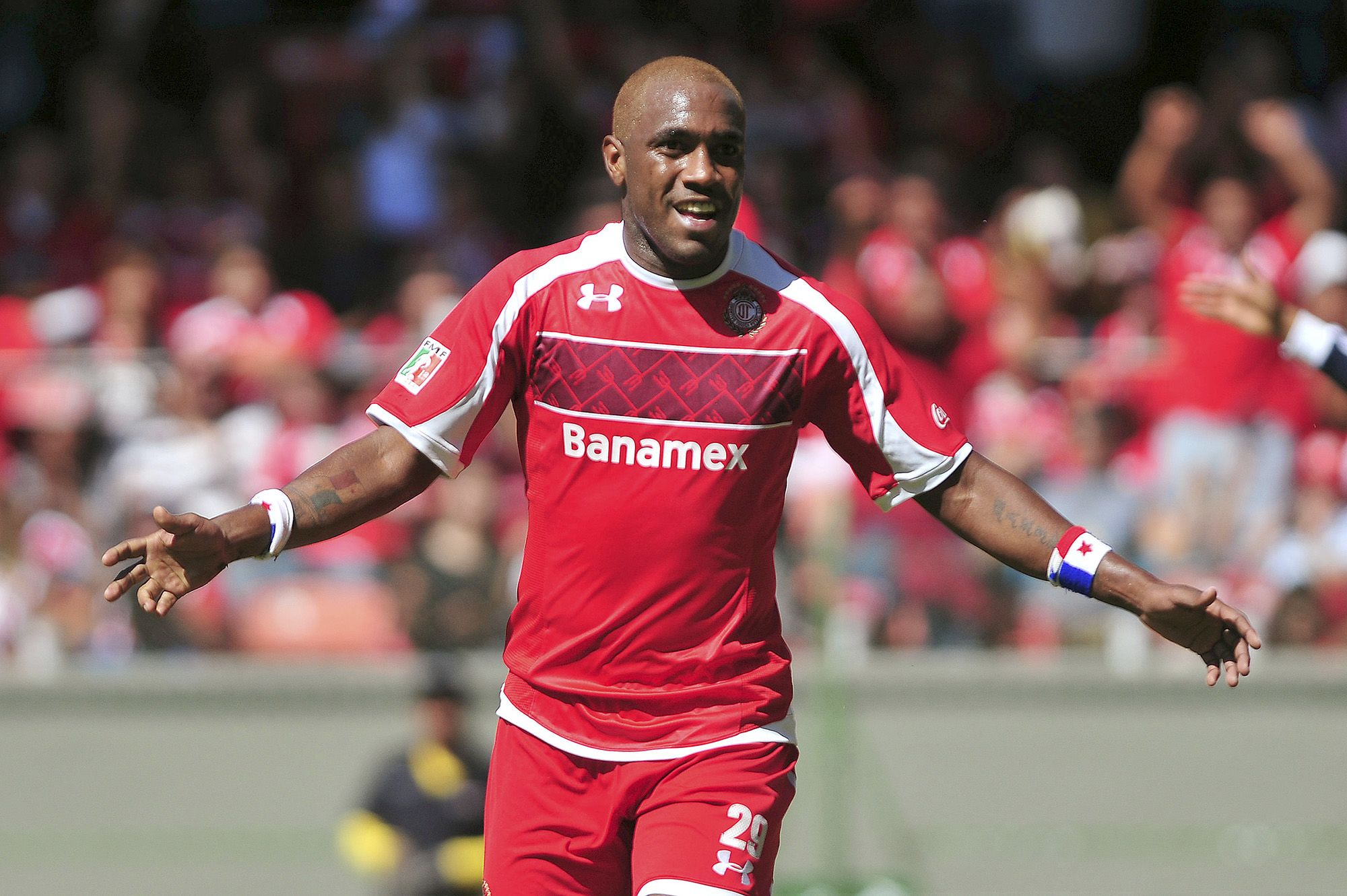 What Is Luis Tejadas Legacy? Discover How He Became Panamas Undisputed National Football Hero!