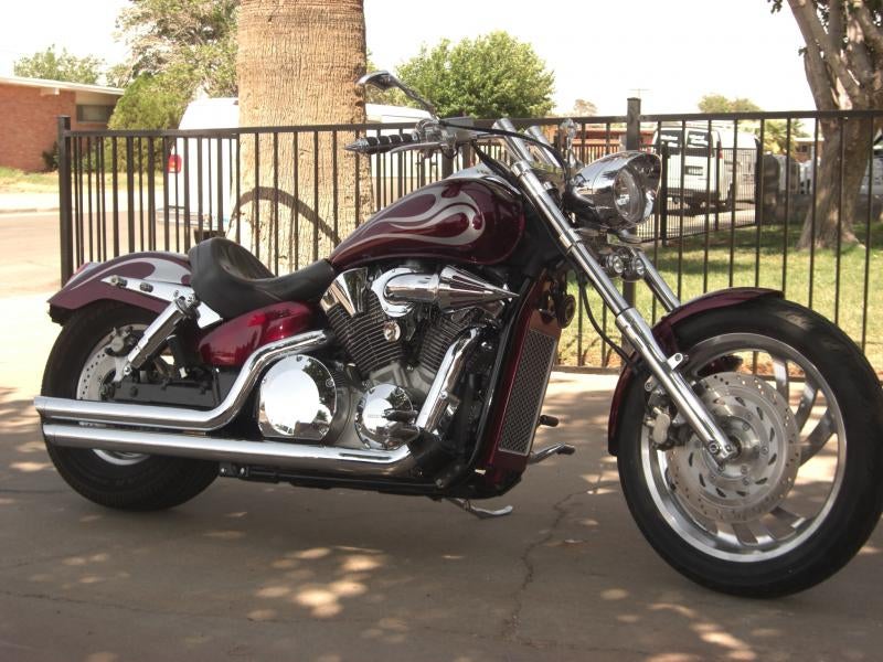 Want to customize your 2003 honda vtx 1300c? Get cool modification ideas to make your ride unique!