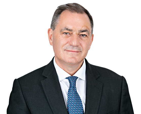 Getting to know Simon Farrell (Key facts and information summarized easily)
