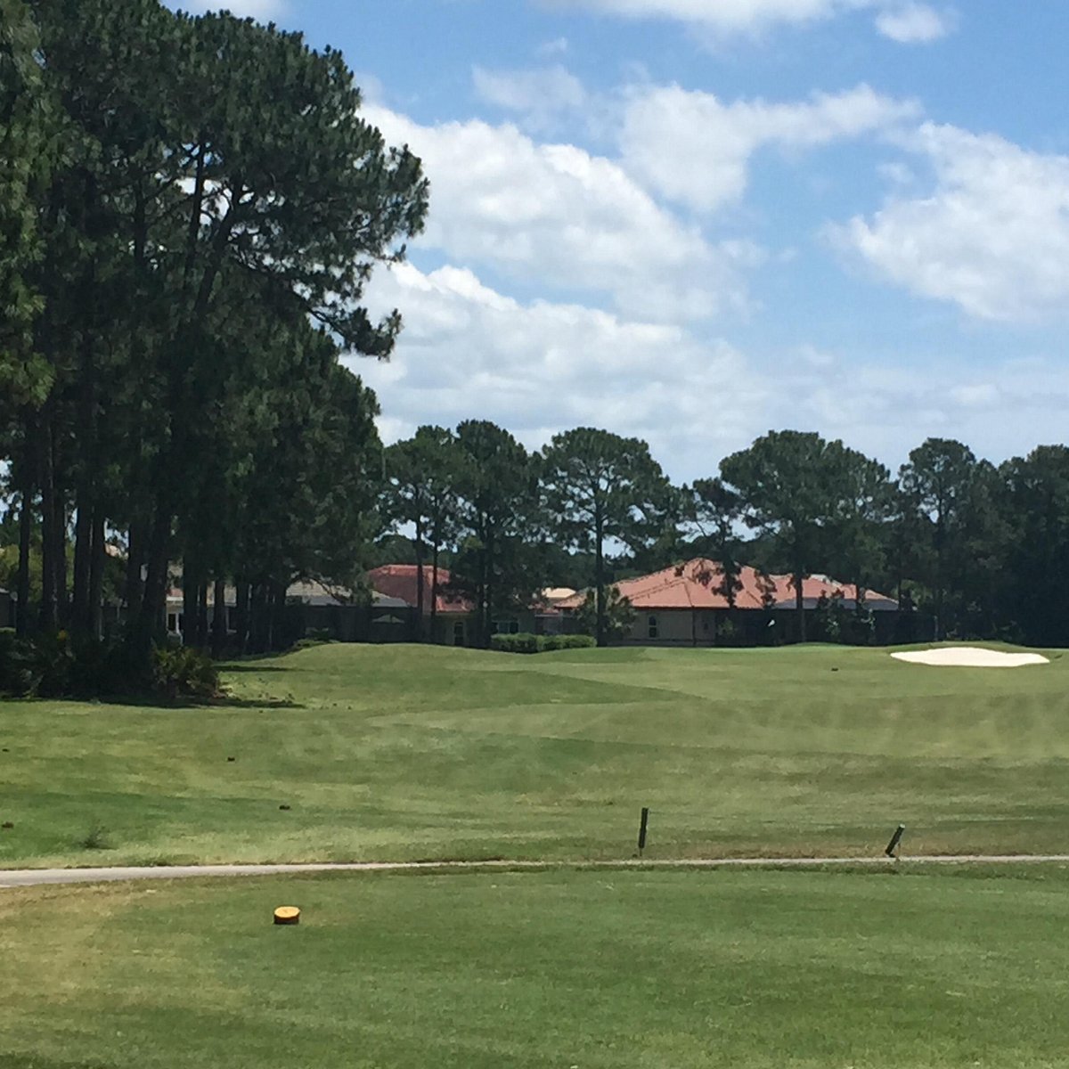 Wanna play golf at Emerald Bay Golf Club Florida? Heres what you gotta know before you go.