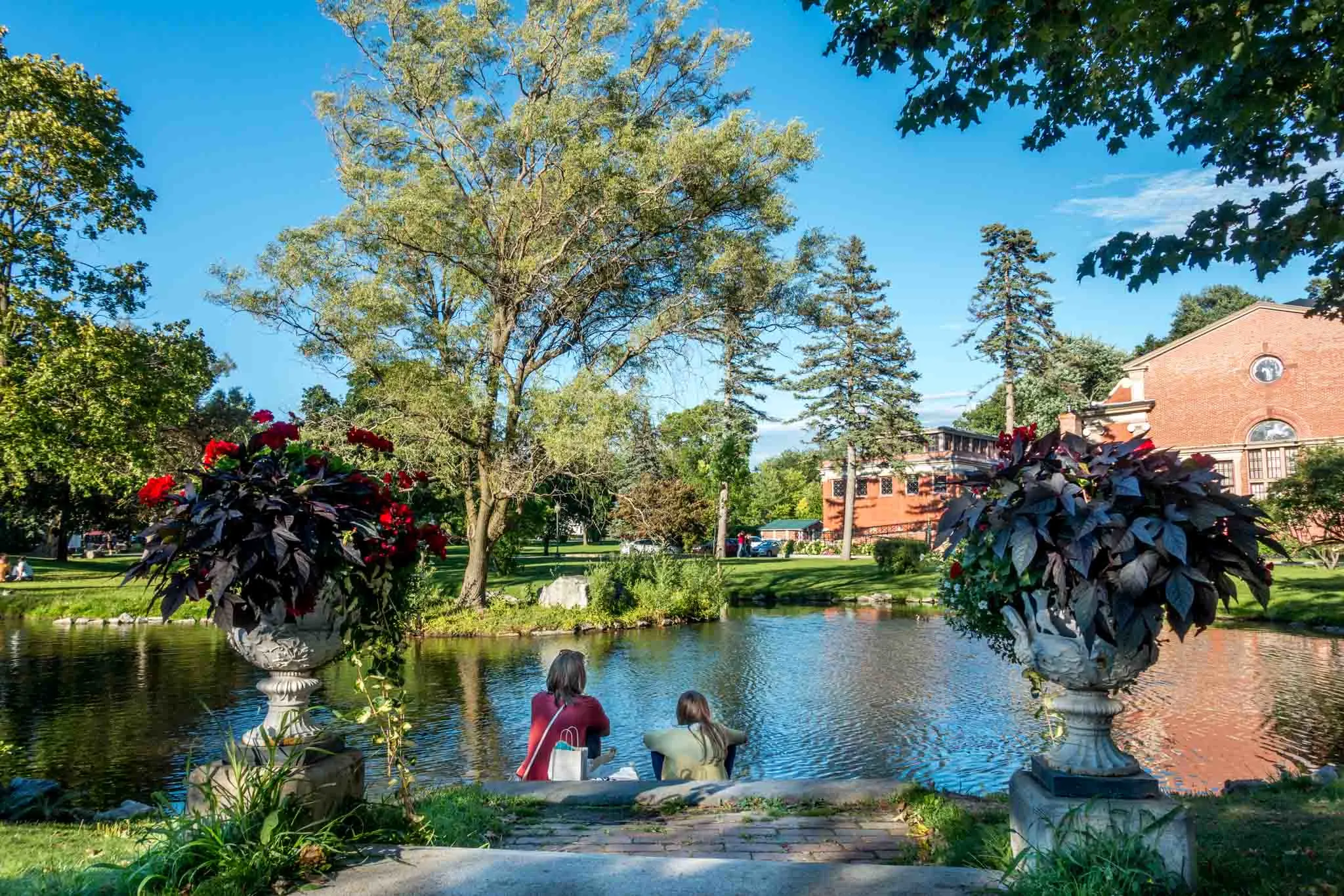 Town of Saratoga things to do (What are the must see attractions and fun local spots?)