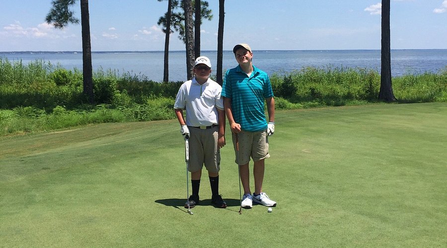 Wanna play golf at Emerald Bay Golf Club Florida? Heres what you gotta know before you go.