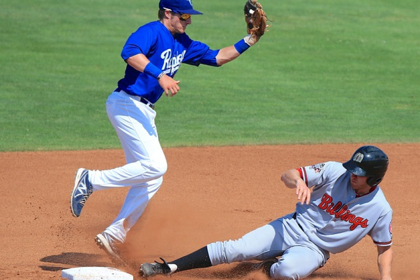 What does GIDP mean in baseball (Get a clear and simple understanding of this key baseball stat)