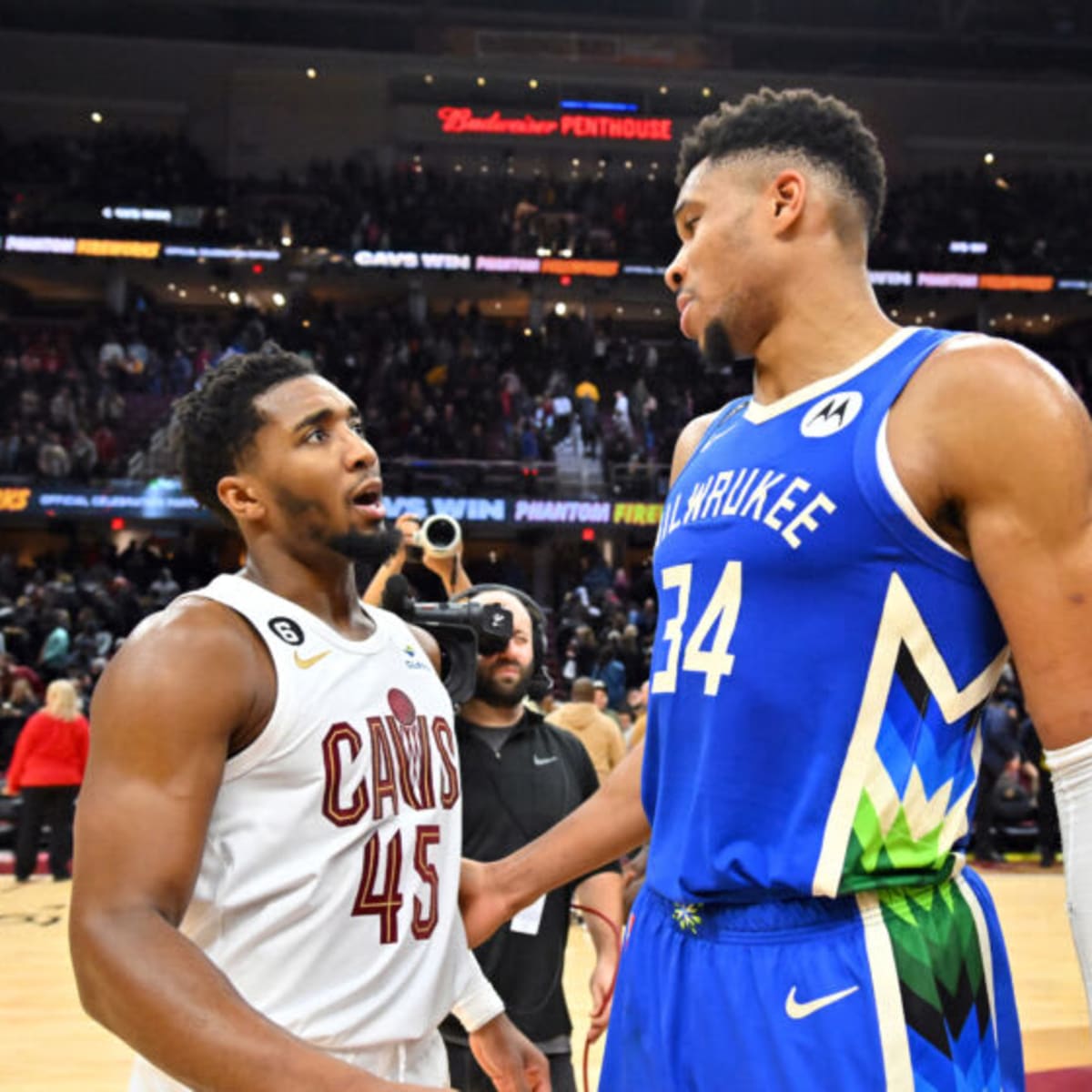 Get the Answer How Many Minutes Make Up One Basketball Quarter Play