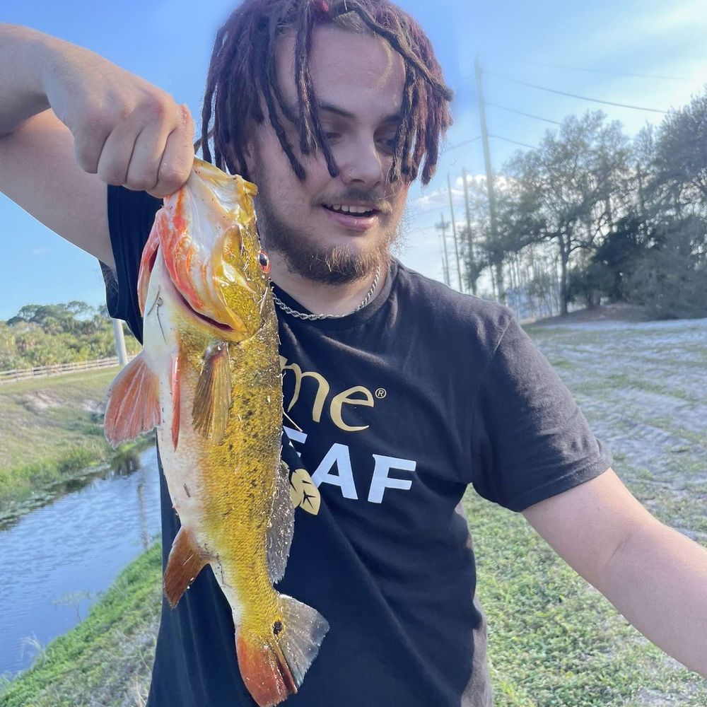 When is jonahs bait & tackle open? (Find current hours quickly now)
