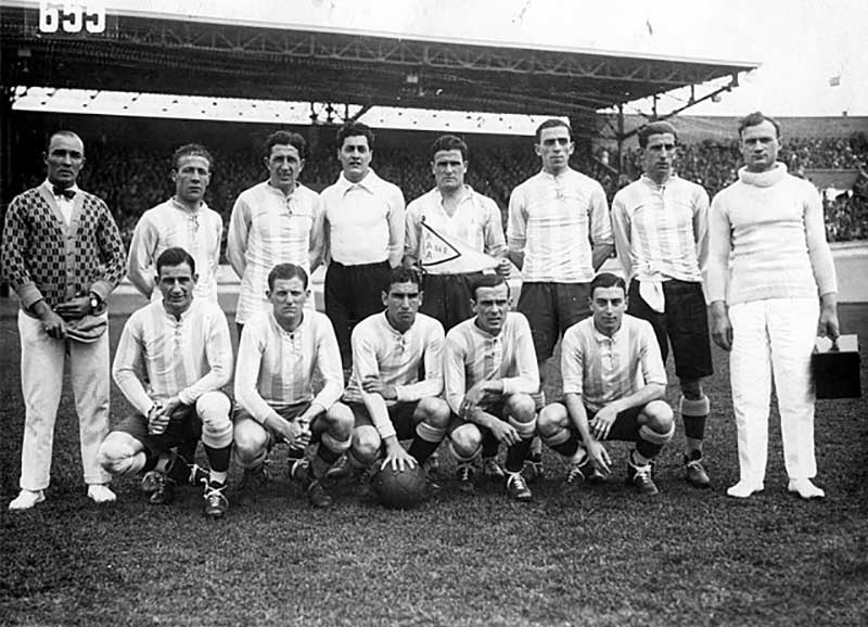 Argentina football team photo history? Explore classic moments easily.