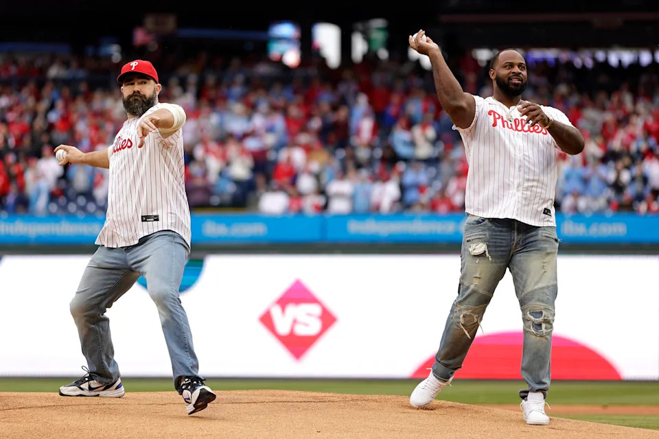 Jason Kelce Phillies first pitch fan reactions: Hear what people said!