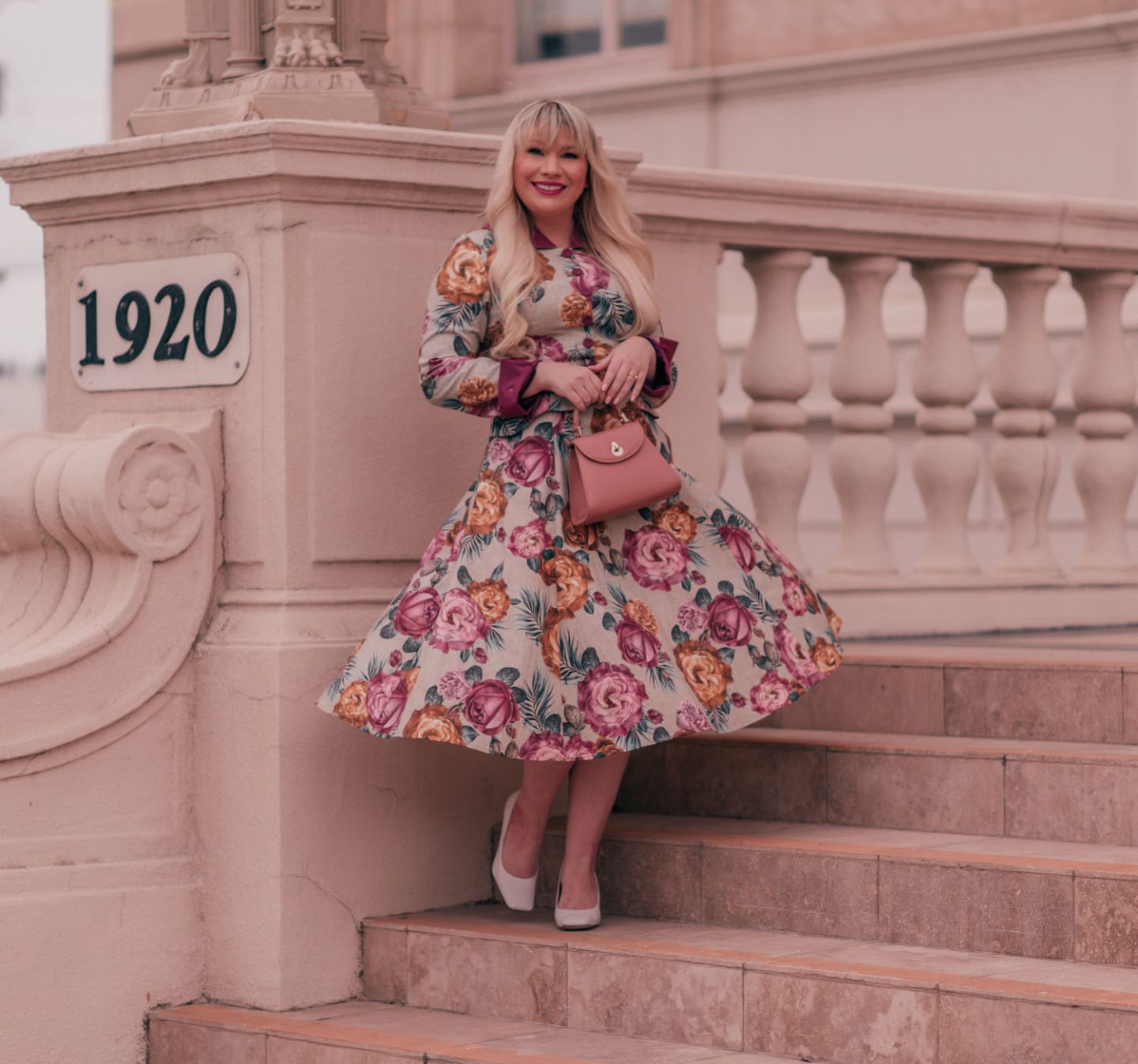Where to shop for old fashioned dresses?7 great stores with classic looks!
