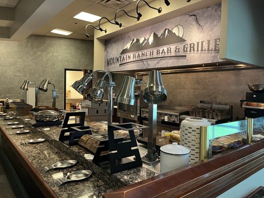 Weekend at Mountain Ranch Bar and Grill? Fun Events & Deals You Miss